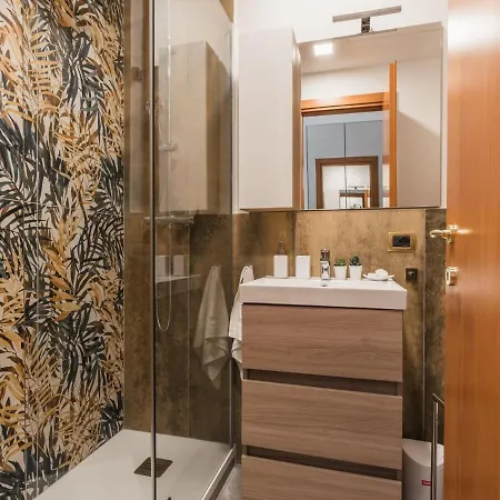 The Rent - Three-bedroom Near The Quirinale