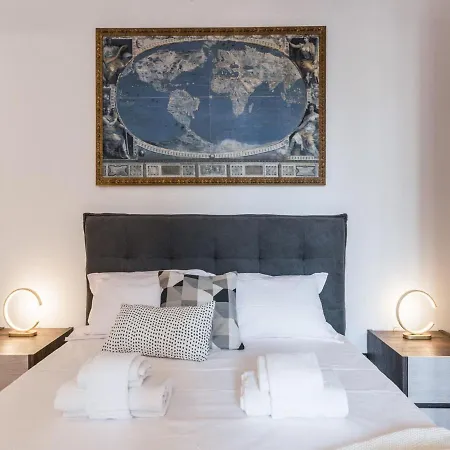 The Rent - Three-bedroom Near The Quirinale Apartment