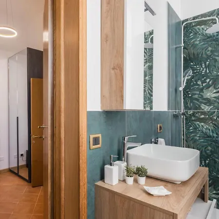 Apartment The Rent - Three-bedroom Near The Quirinale Rome